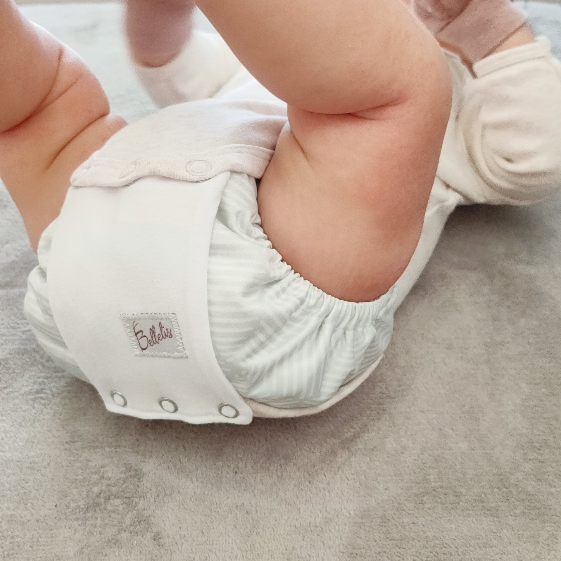 Baby bodysuit extender - Bellelis Snap & Extend
