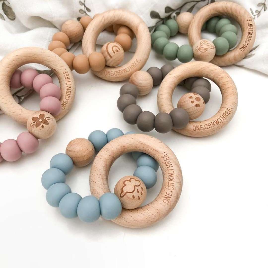SINGLE RATTLE Silicone and Beech Wood Teether - Elements