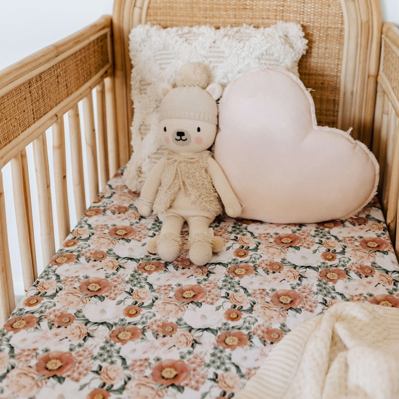 Snuggle Hunny Cot Sheet - Fitted + storage bag